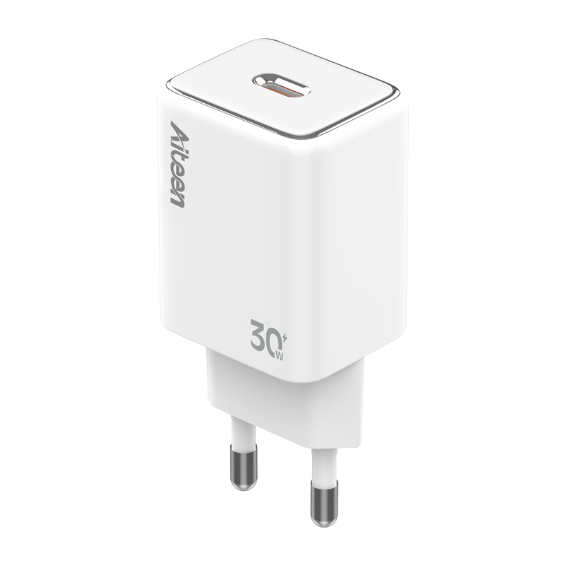 C105 Fast  Wall Charger 30W WHITE